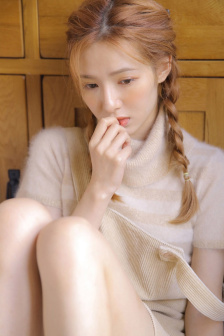 18少妇羞羞开腿白丝动漫